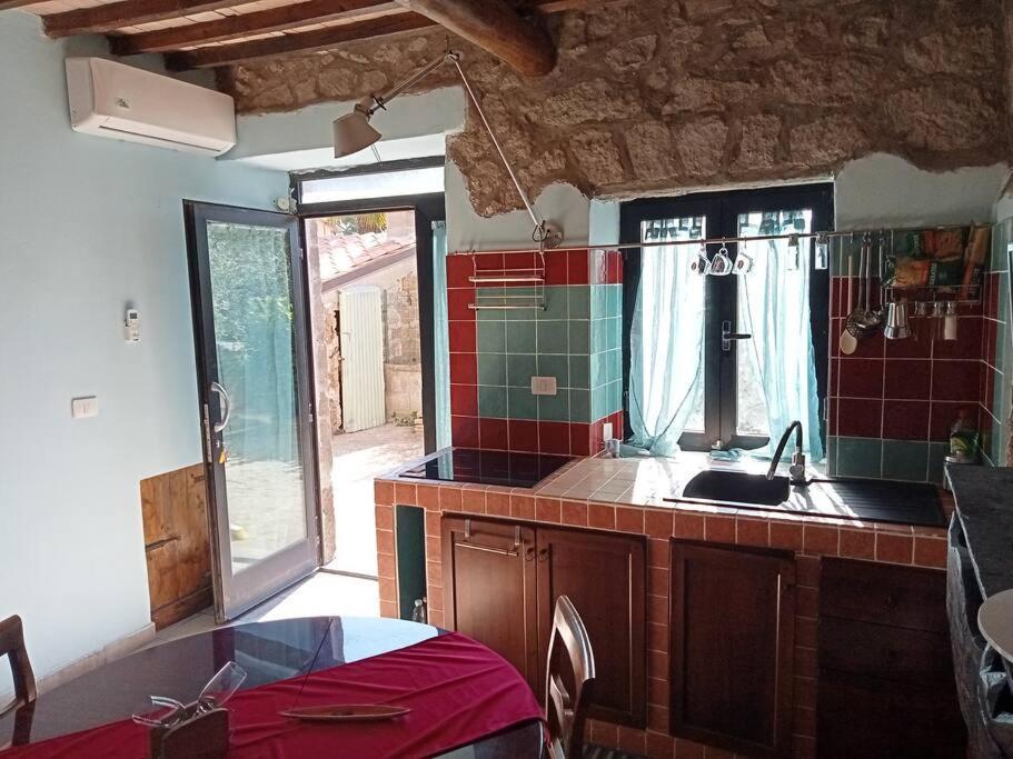 Holiday home Tana Dello Sciamano *